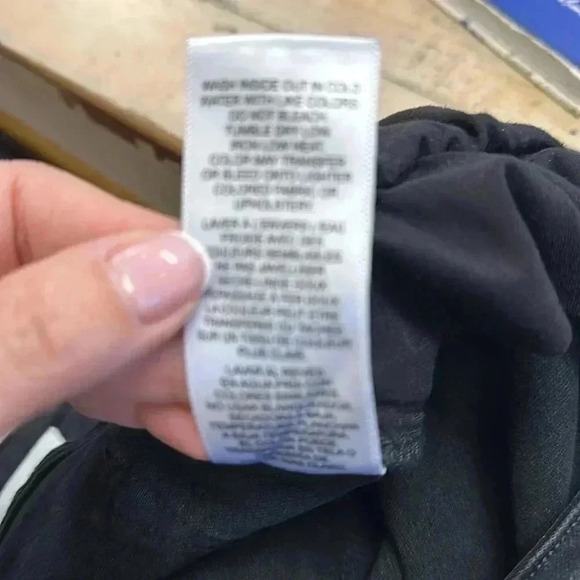 FRAME Le One Flare Jeans Size 2 - Picture 8 of 9